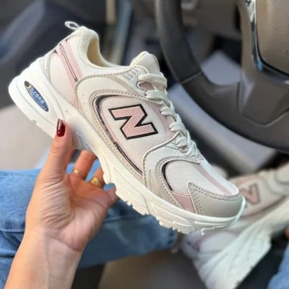New Balance 530 creme e rosa