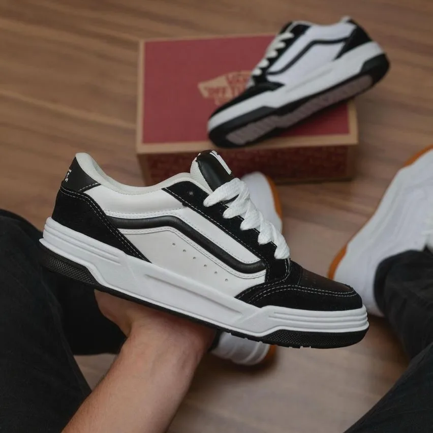 Vans Knu Skool branco e preto