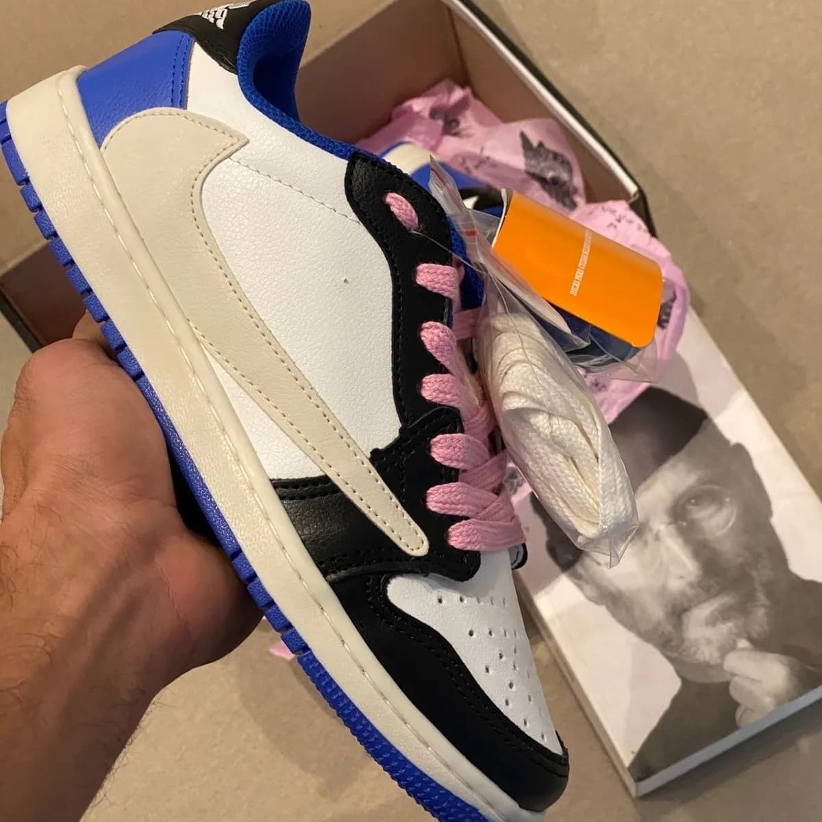 Jordan 1 Low Travis Scott azul